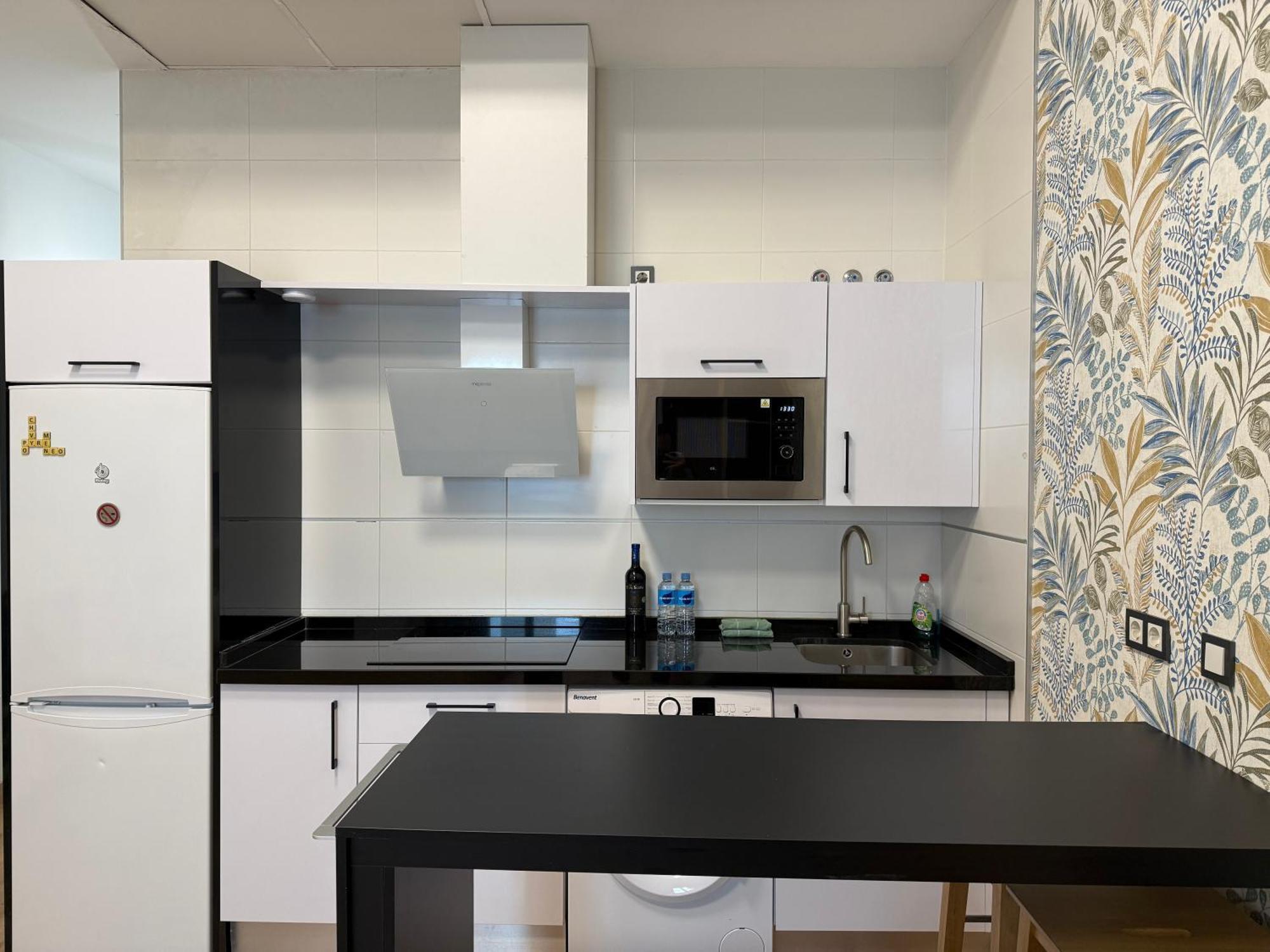 Lovely Studio In The Heart Of Malaga Free Swimming Pool Luaran gambar